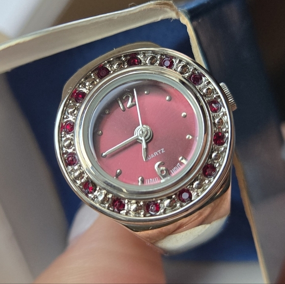 Avon Birth Stone Watch Ring January - Picture 1 of 3